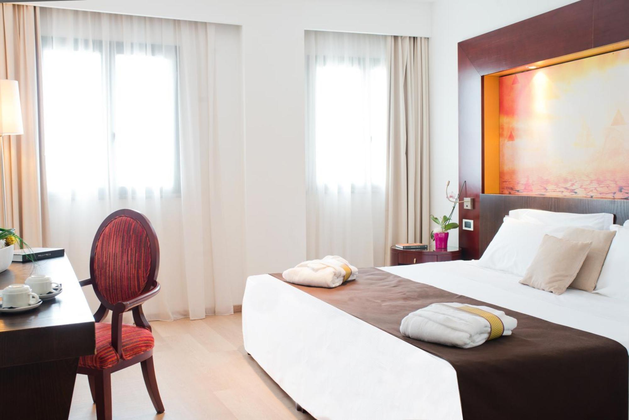Mercure Олбия Екстериор снимка